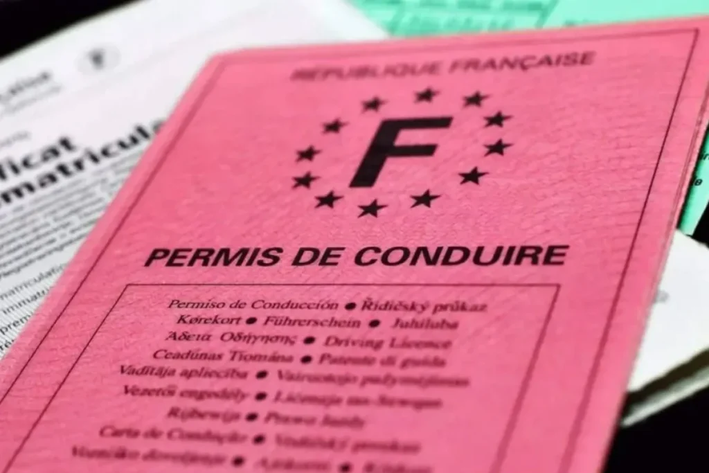 Permis de conduire : les seniors devront désormais le repasser tous les 5 ans — ce qu'il faut savoir